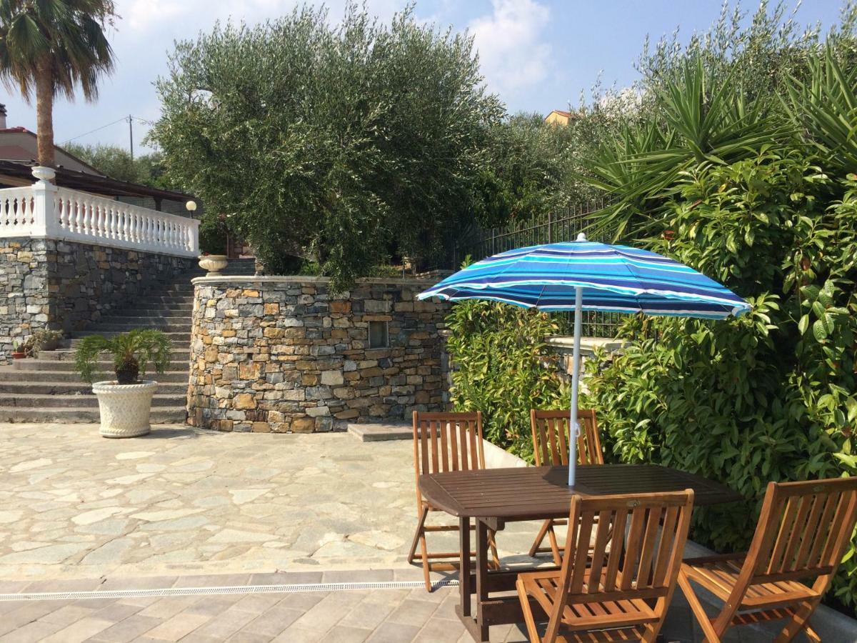 Villa Con Piscina A Imperia, Italy Exterior photo